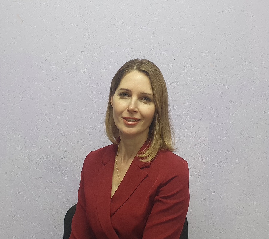 Бурмистрова Елена Вениаминовна.