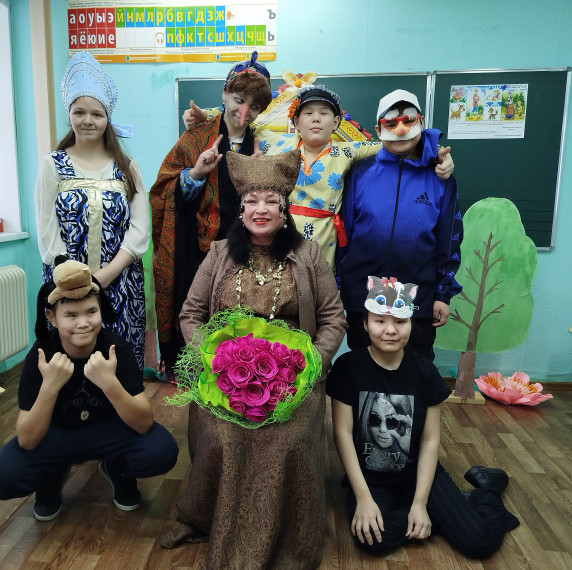 Спектакль «Берегите мам».